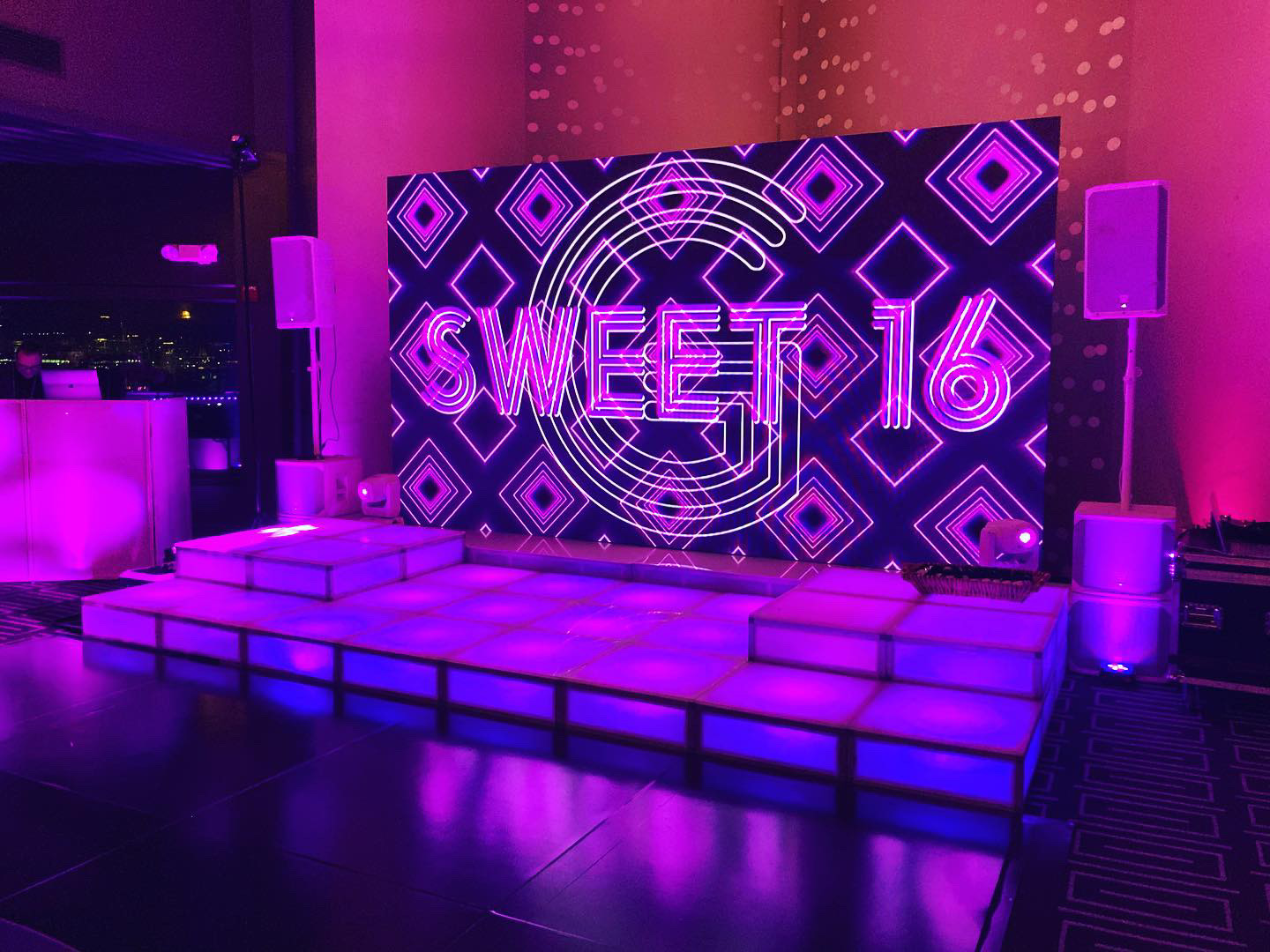 Selecting the Right Pixel Pitch for LED Video Walls to Enhance Visual Experience